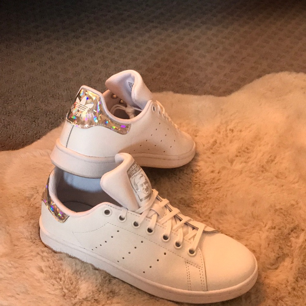 White Adidas only worn once new  condition😍